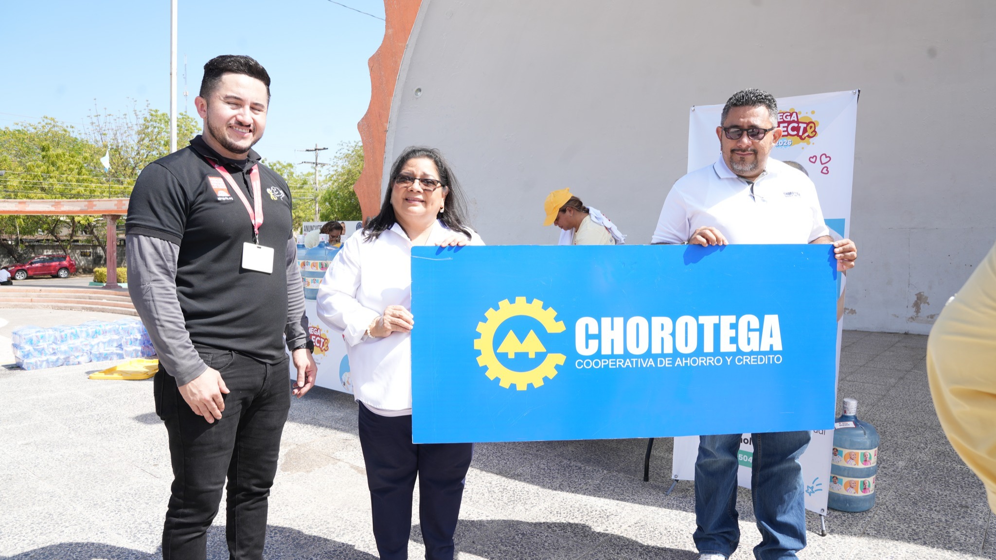 Entrega de Donativo a la Fundación Hondureña del Niño con Cáncer. 